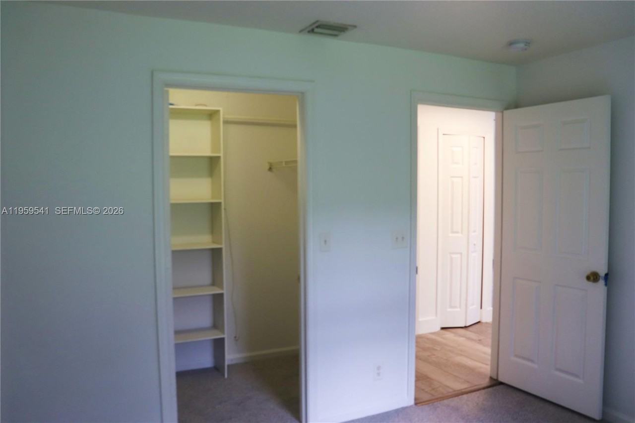 16930 W Mead Hill Dr - Photo 7 of 8