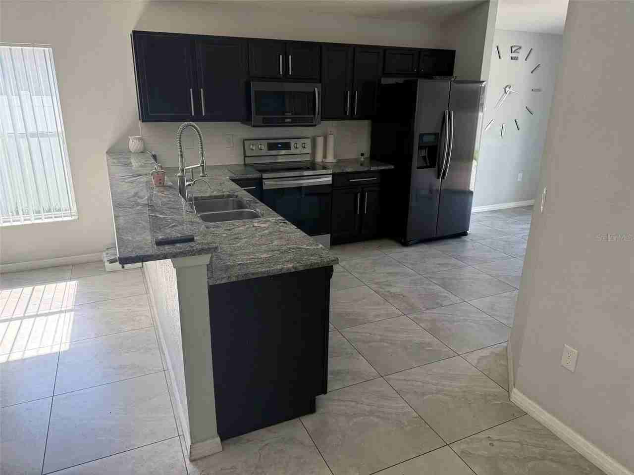 2671 Sanderling St - Photo 6 of 21