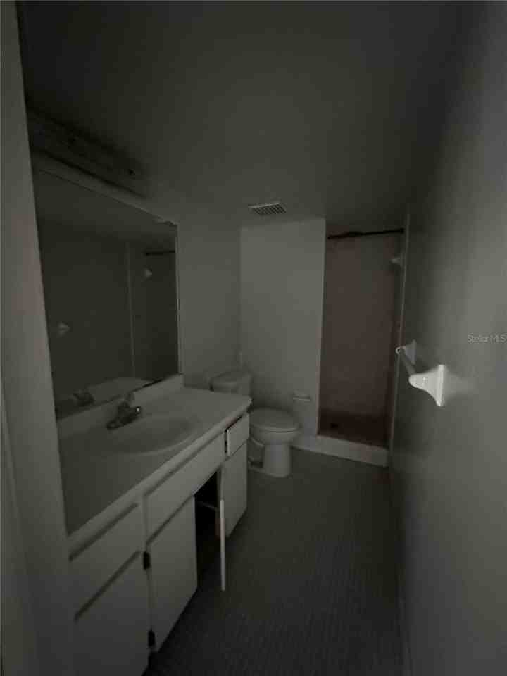 112 Cypress Ct #112 - Photo 6 of 8