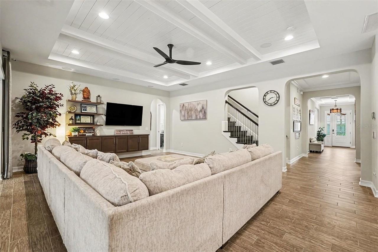 18213 Pine Hammock Blvd - Photo 7 of 38