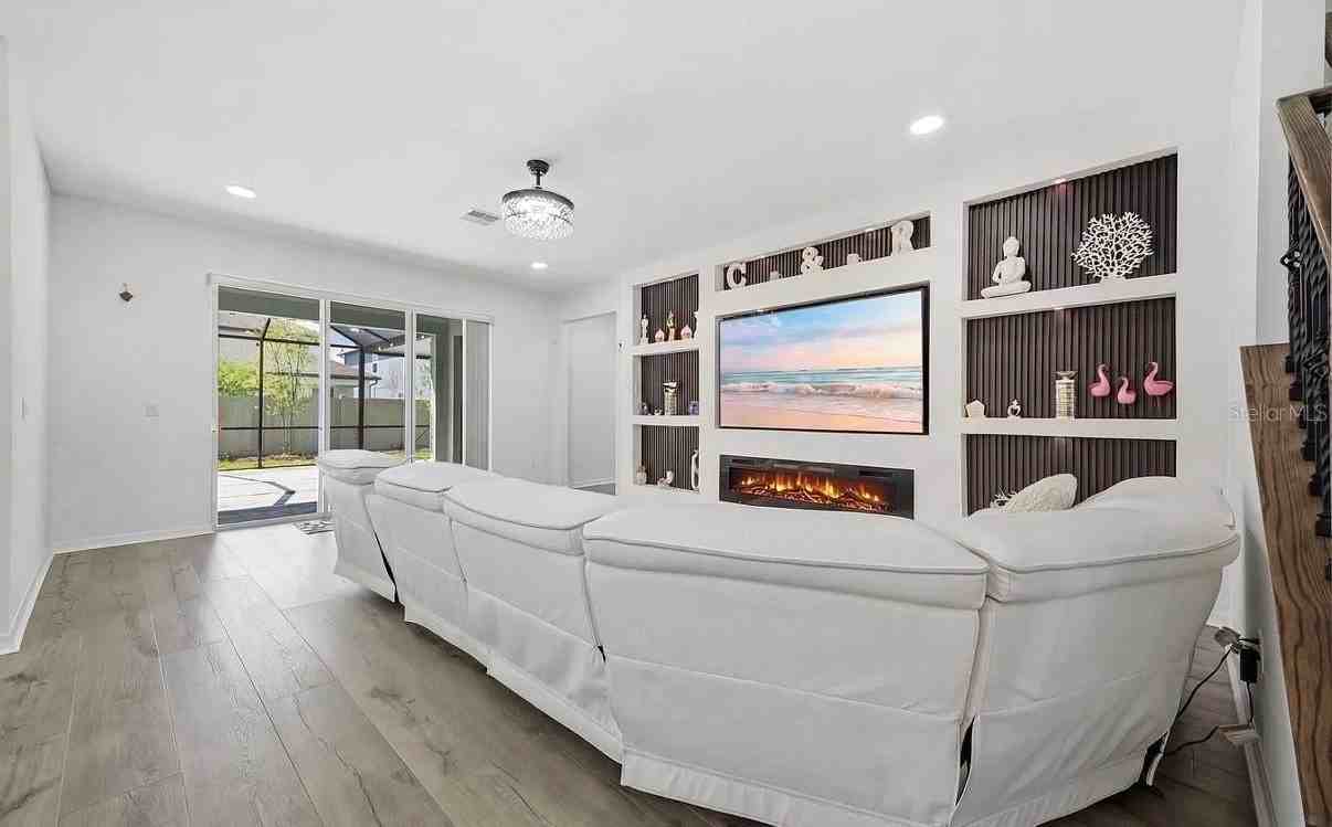 7792 Notched Pine Bnd - Photo 7 of 50