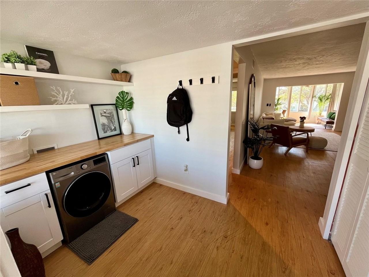 4510 Overlook Dr Ne #225 - Photo 3 of 26
