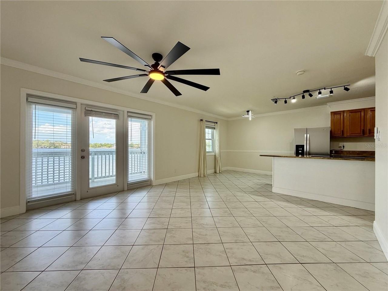 5117 Salmon Dr Se #D - Photo 2 of 33