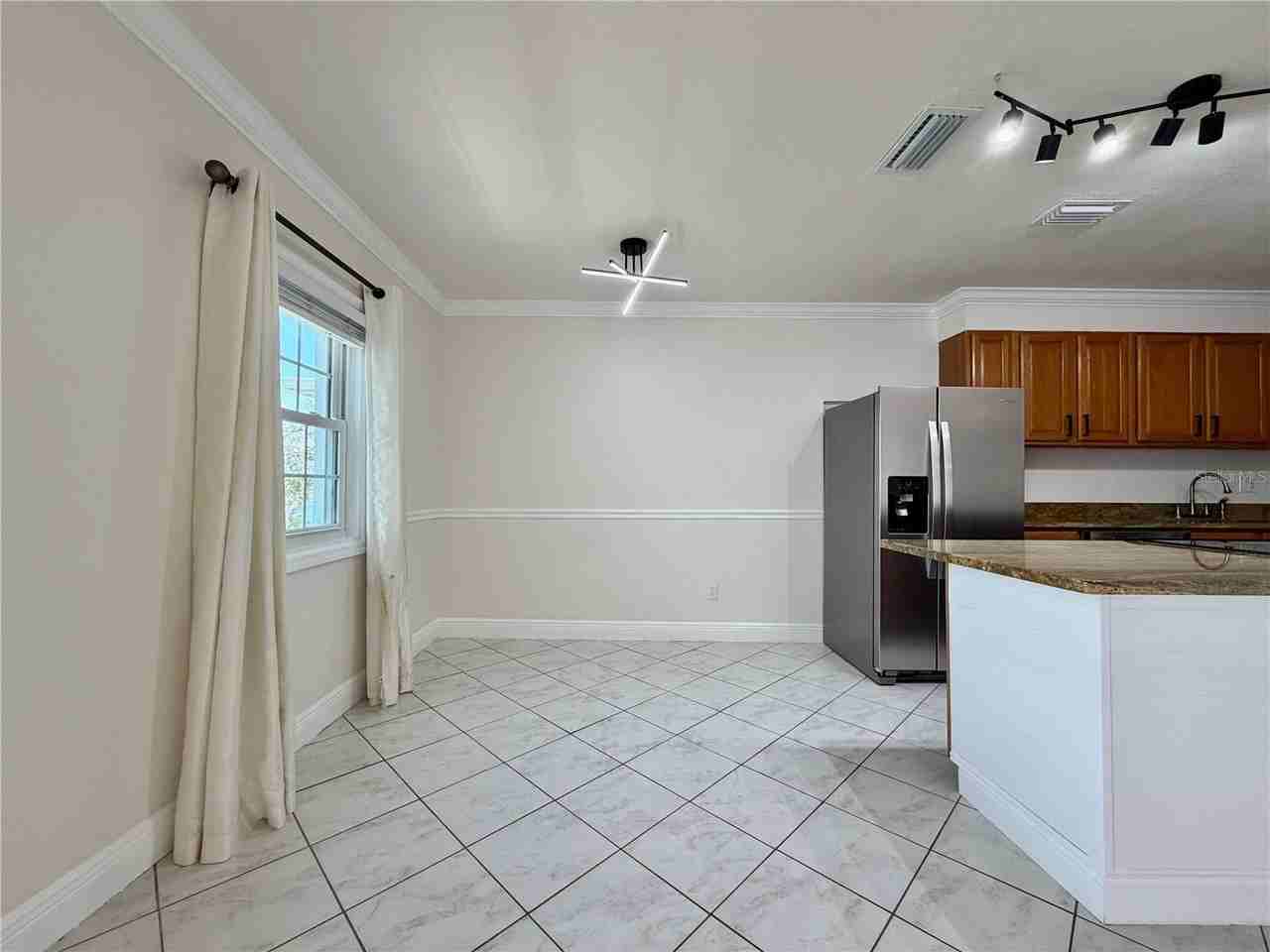 5117 Salmon Dr Se #D - Photo 4 of 33