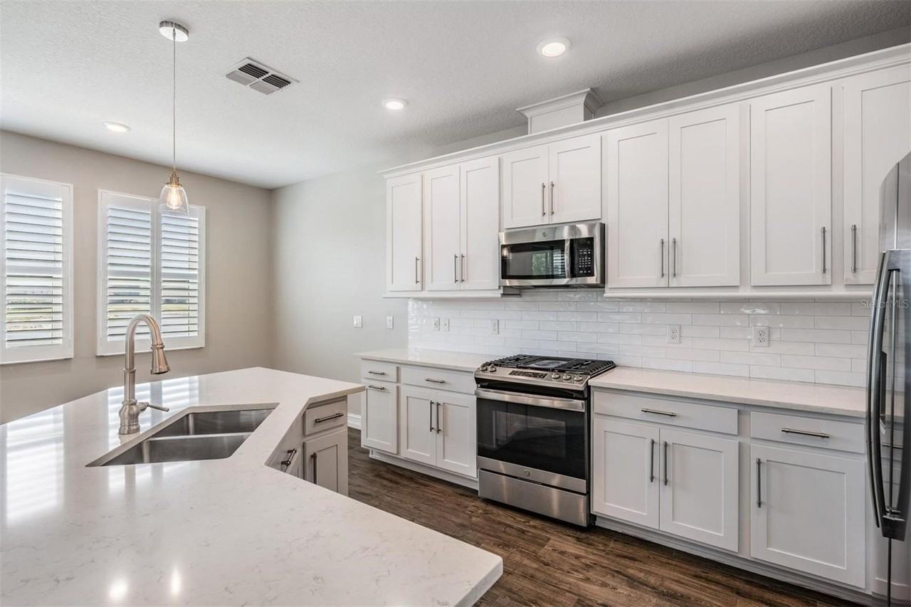 4830 Isola Ct - Photo 4 of 46