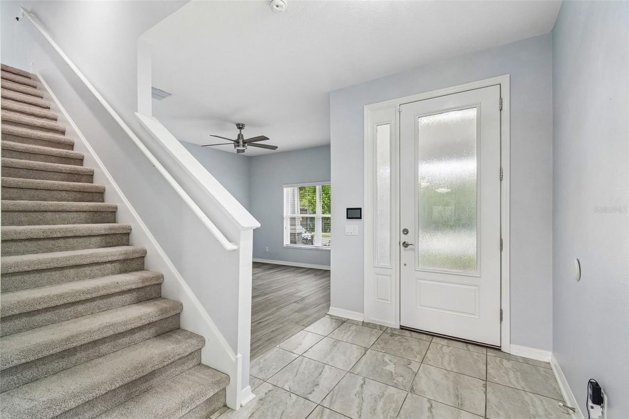 11852 Gavin Ln - Photo 4 of 50