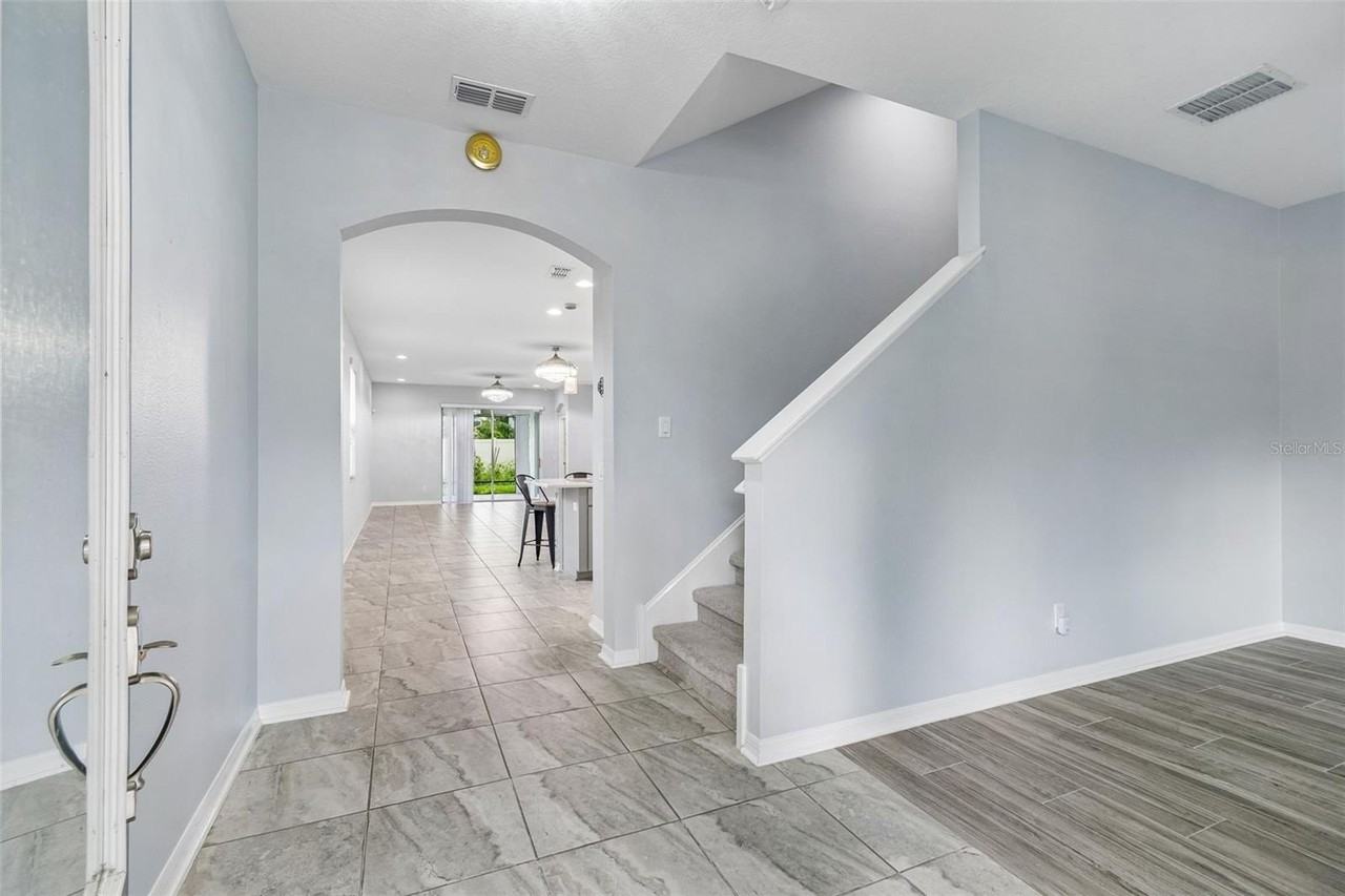 11852 Gavin Ln - Photo 5 of 50