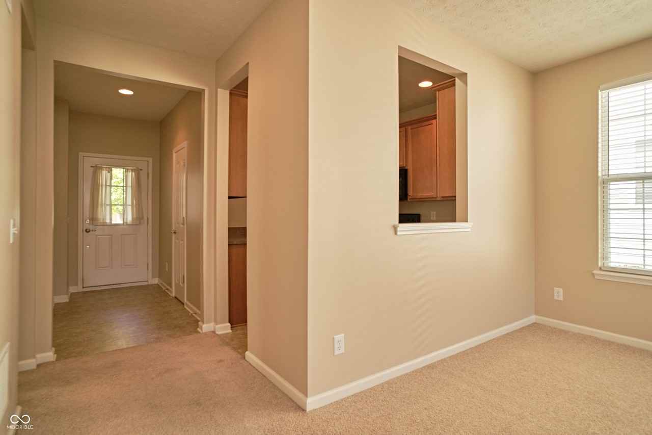 16041 Marsala Dr - Photo 5 of 14