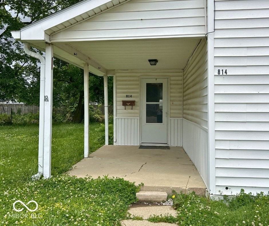 814 Powell St - Photo 3 of 38