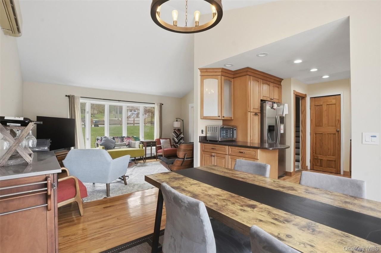 14 Feitsma Ln - Photo 6 of 25