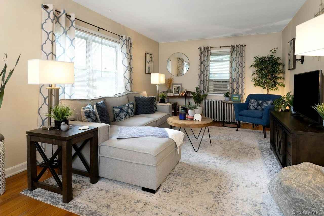 330 S Broadway #B2 - Photo 6 of 20