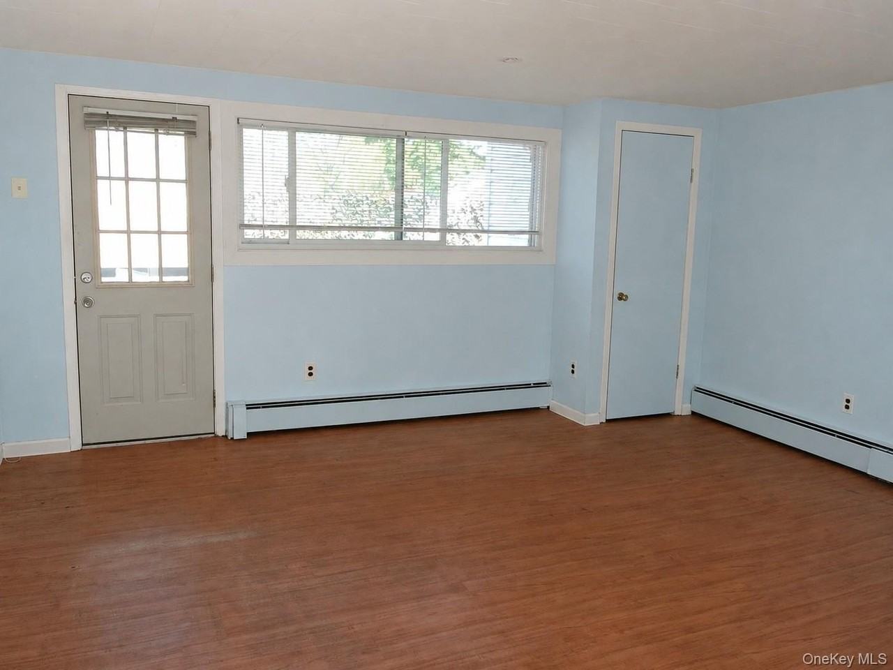 36 Burr Rd - Photo 2 of 6