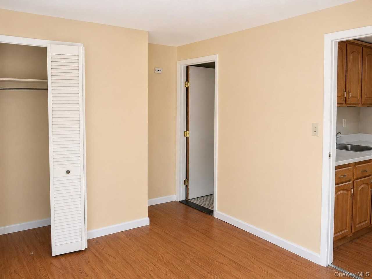 36 Burr Rd - Photo 4 of 6