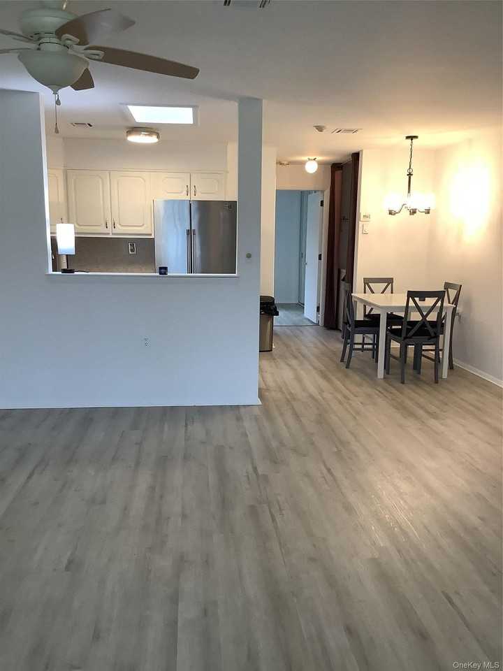 406 Woodbridge Dr #B - Photo 3 of 4