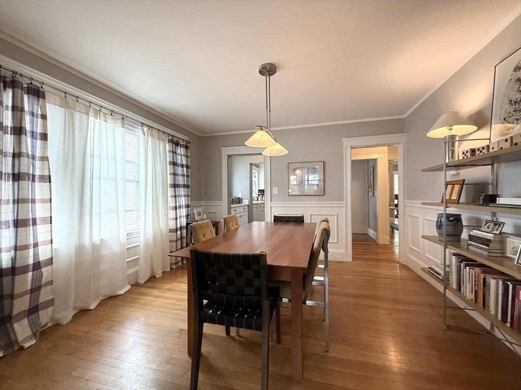 519 Belmont St #1 - Photo 4 of 15