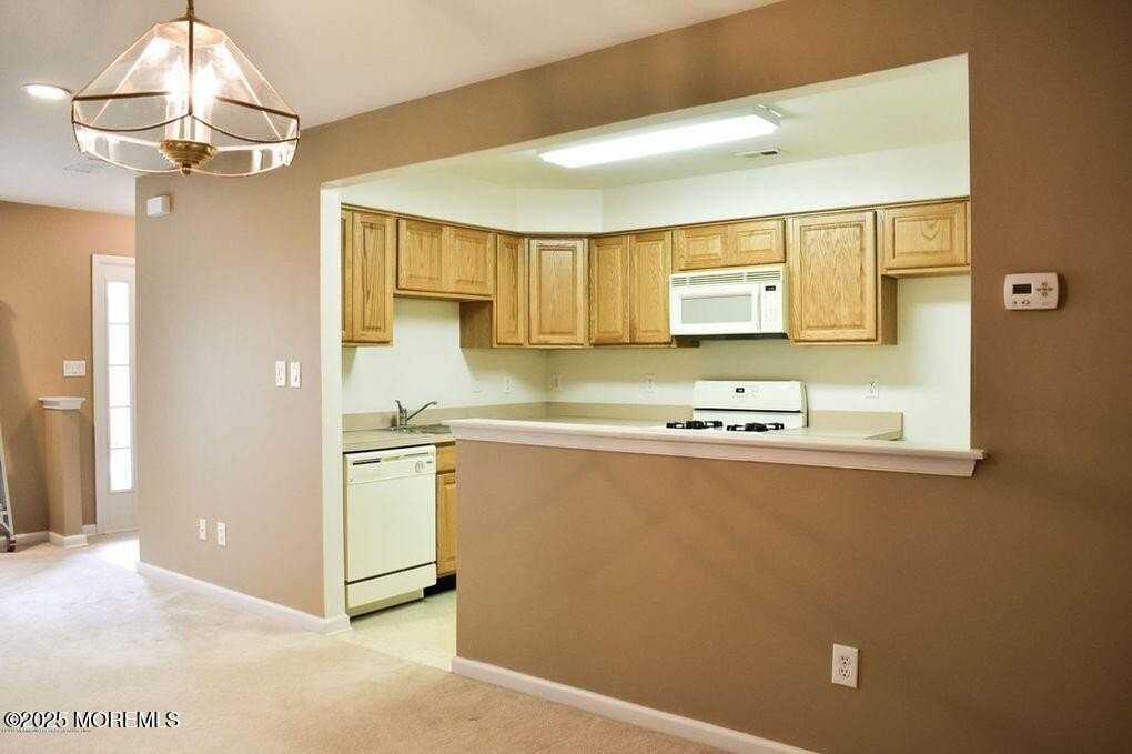 311 Brookfield Dr - Photo 6 of 15