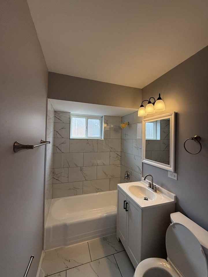 7732 Lotus Ave - Photo 3 of 8