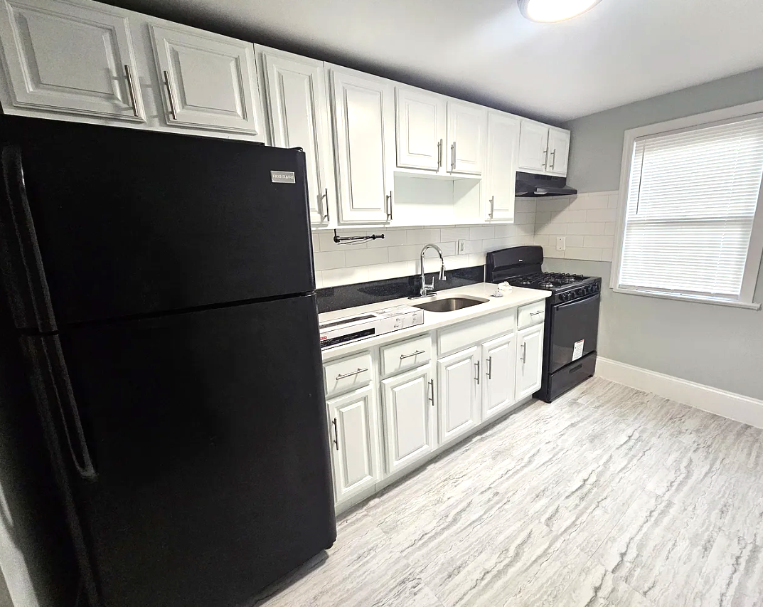 297 N Center St #21B