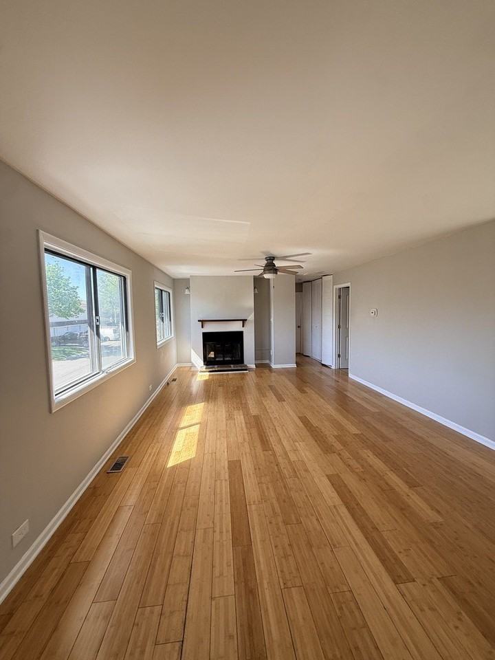 722 Whitesail Dr #0 - Photo 2 of 9