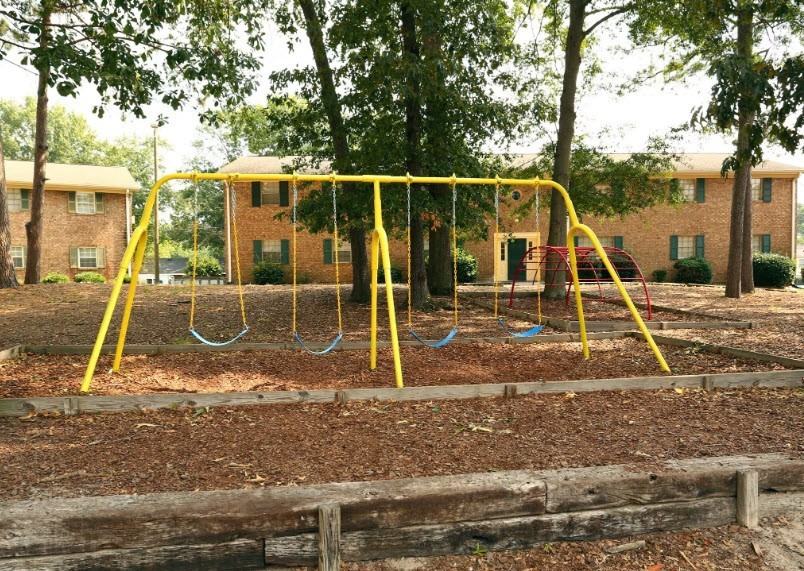 Courtyards Apartments - Photo 7 of 8