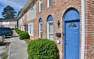 Richmond Hills Apartments - Photo 1 of 1