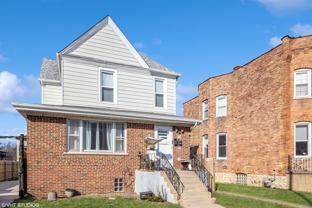 9518 S 53rd Ave #2 - Photo 1 of 1