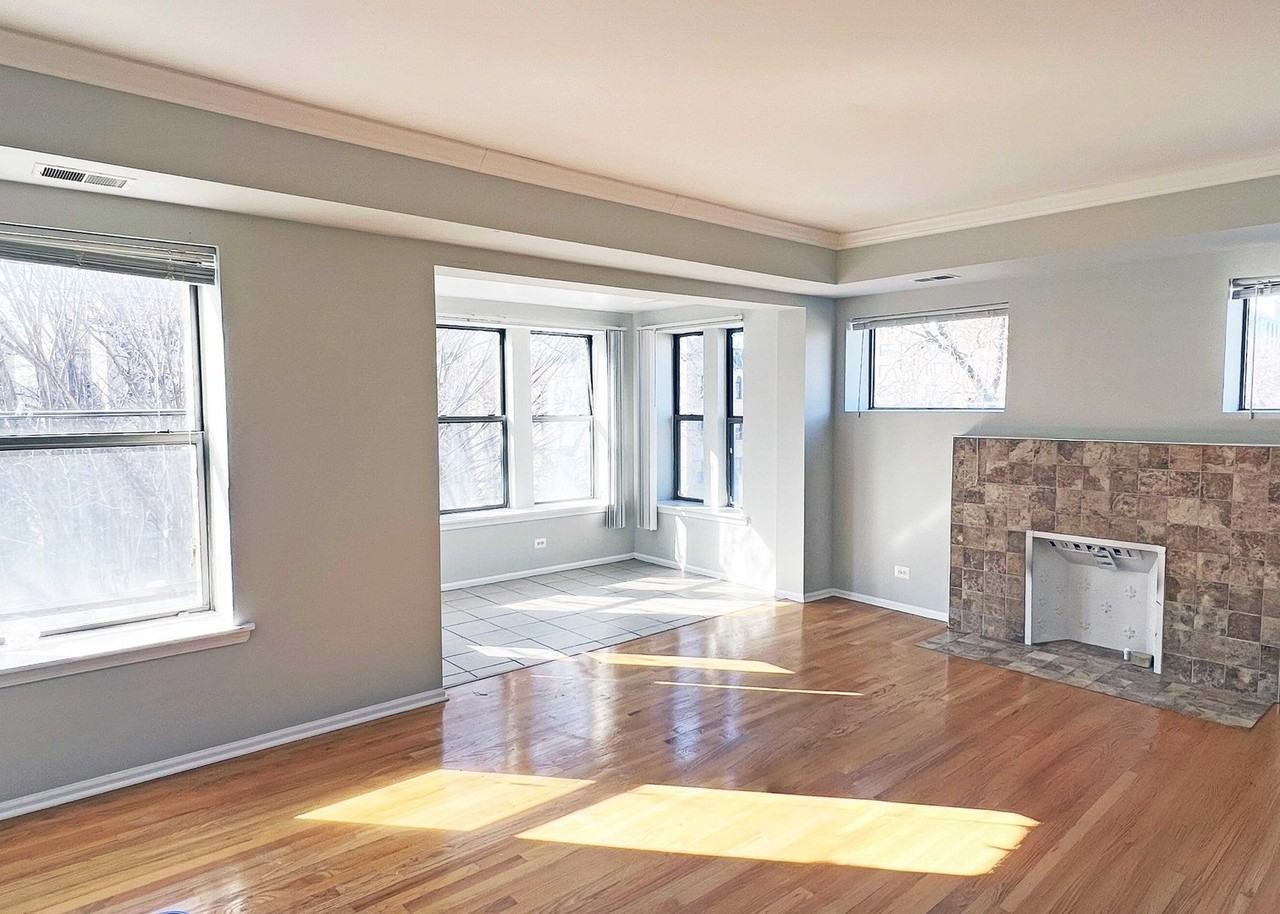 6143 S Woodlawn Ave #1 - Photo 2 of 8
