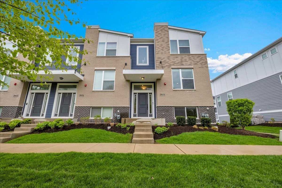 29W710 Cambridge Ct - Photo 2 of 43