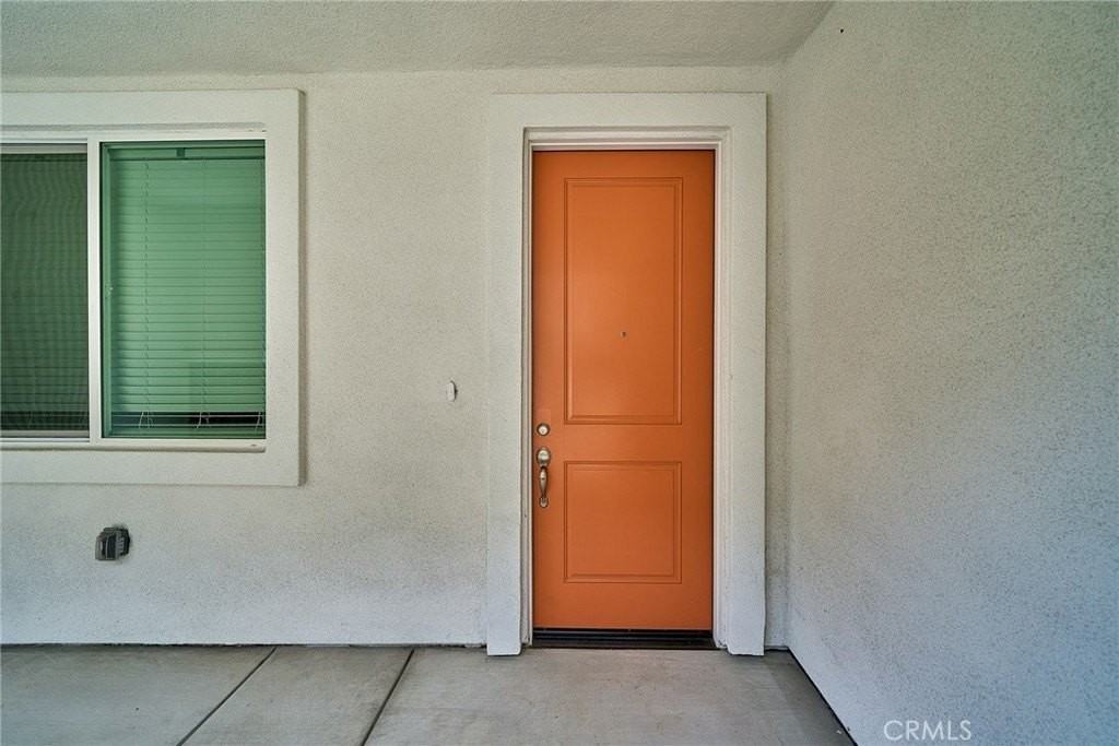 1672 Cayton Loop - Photo 2 of 16
