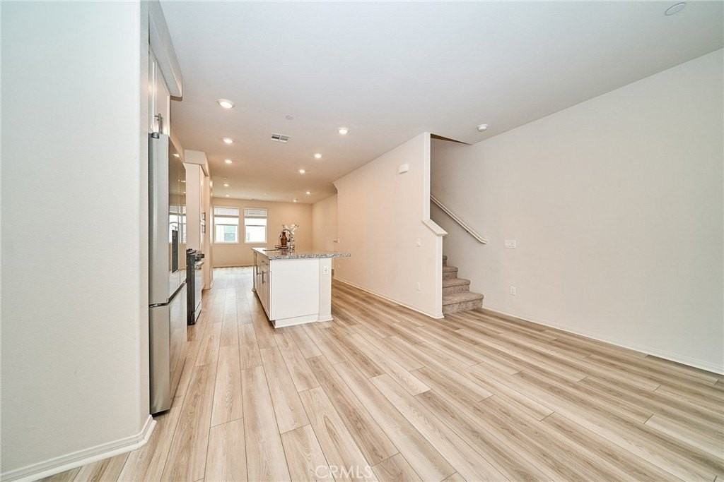 1672 Cayton Loop - Photo 3 of 16