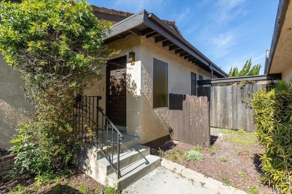 31318 Club Vista Ln - Photo 2 of 26