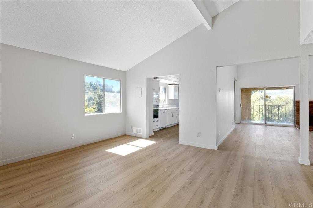 31318 Club Vista Ln - Photo 3 of 26