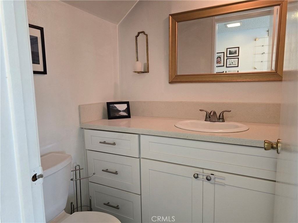 12816 Sussex Cir - Photo 6 of 15