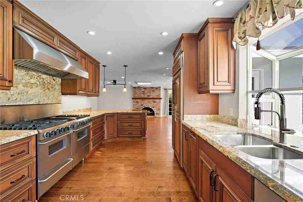 9022 Niguel Cir - Photo 7 of 29