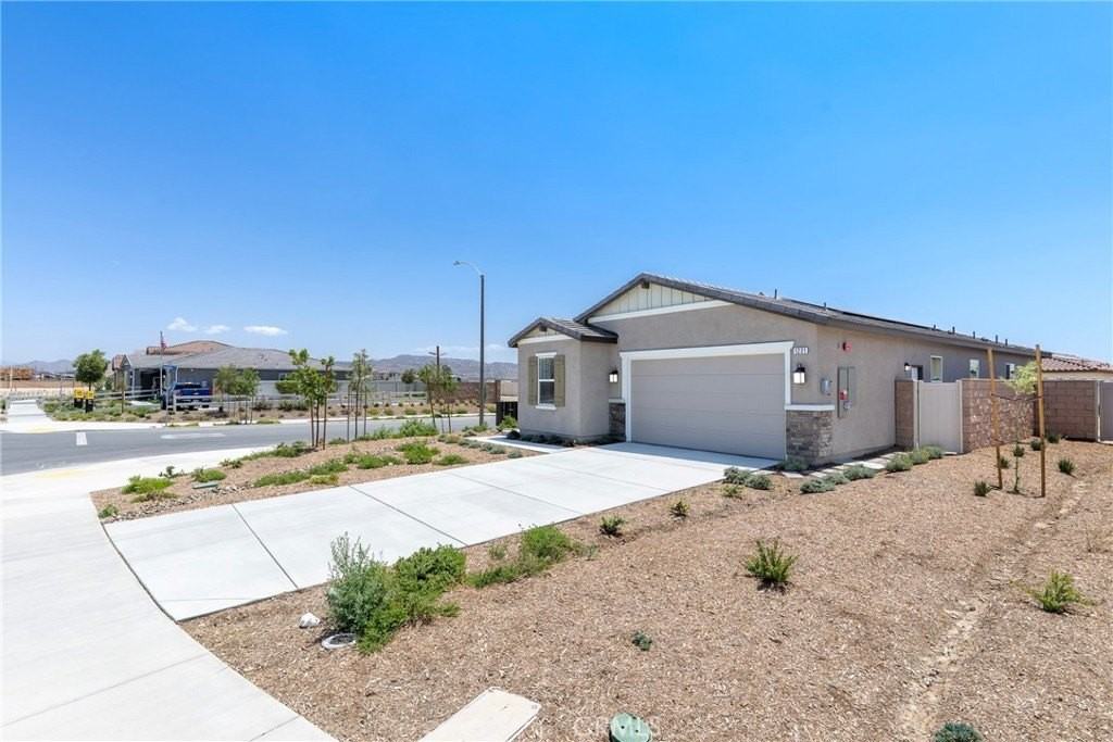 1231 Trojan Ct - Photo 3 of 34