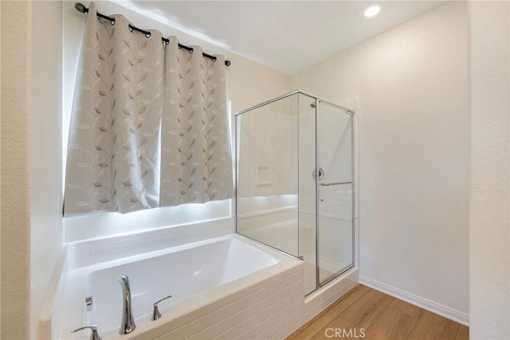 1231 Trojan Ct - Photo 5 of 34