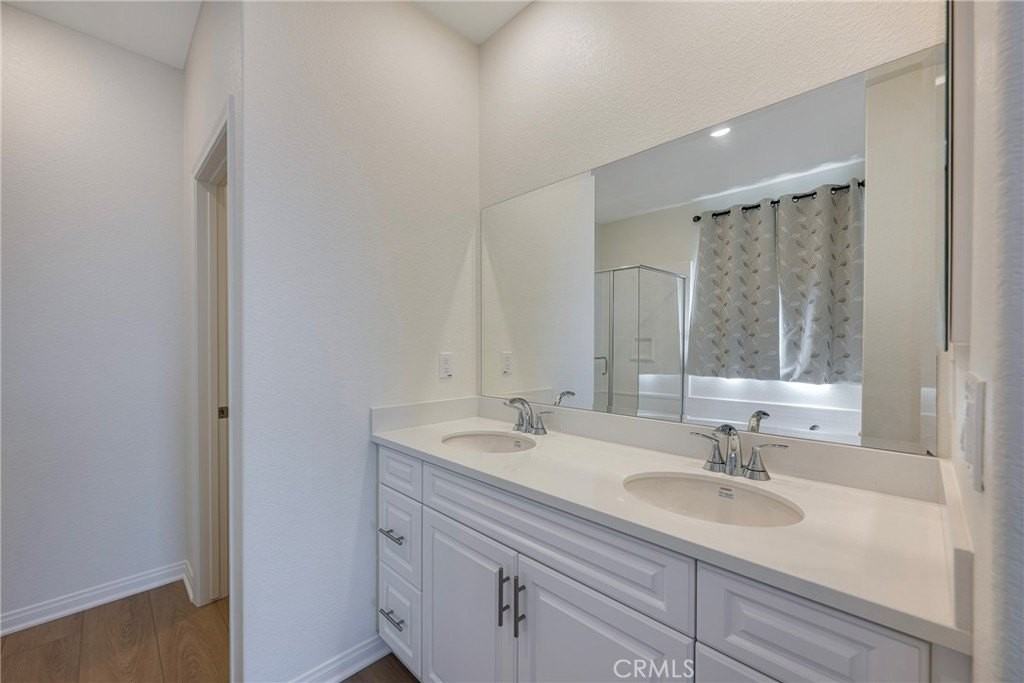 1231 Trojan Ct - Photo 6 of 34