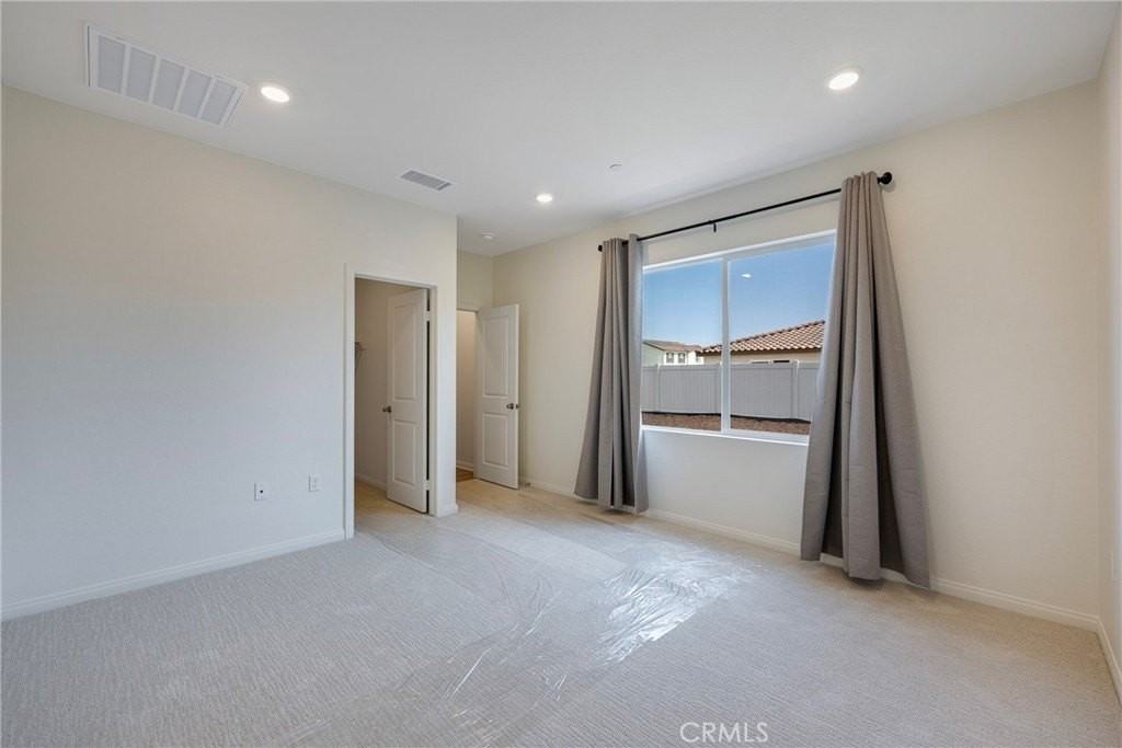 1231 Trojan Ct - Photo 7 of 34