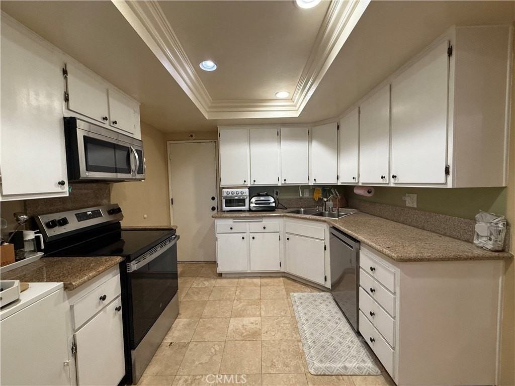 5815 Playa Way #84 - Photo 5 of 14