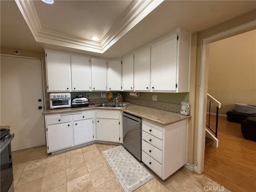 5815 Playa Way #84 - Photo 6 of 14