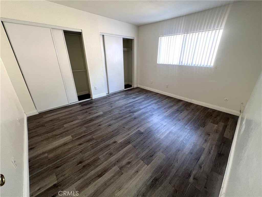 14817 Sylvan St #6 - Photo 7 of 12