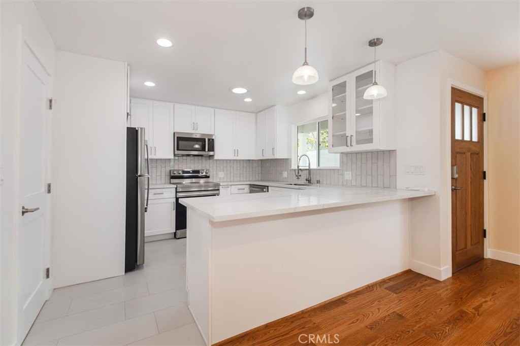 319 N Shelton St - Photo 5 of 21
