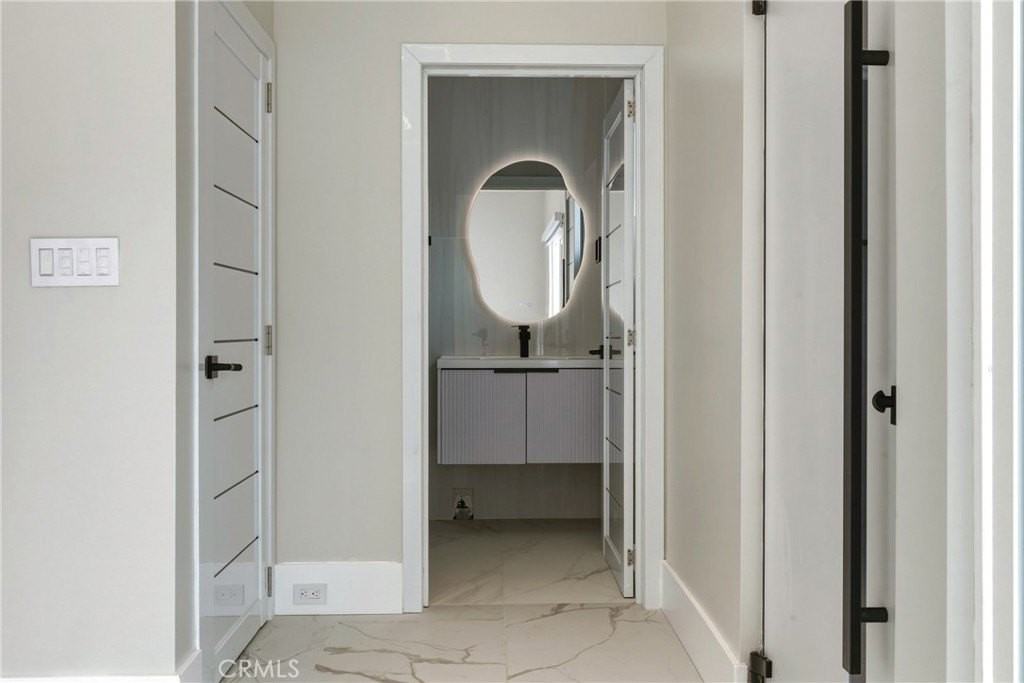 1241 N Reese Pl #102 - Photo 7 of 22