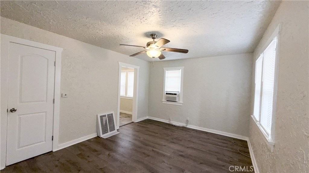 5023 Bakman Ave #2 - Photo 6 of 16