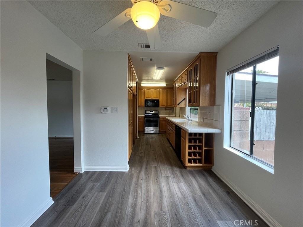 18029 Santa Rita St - Photo 6 of 20