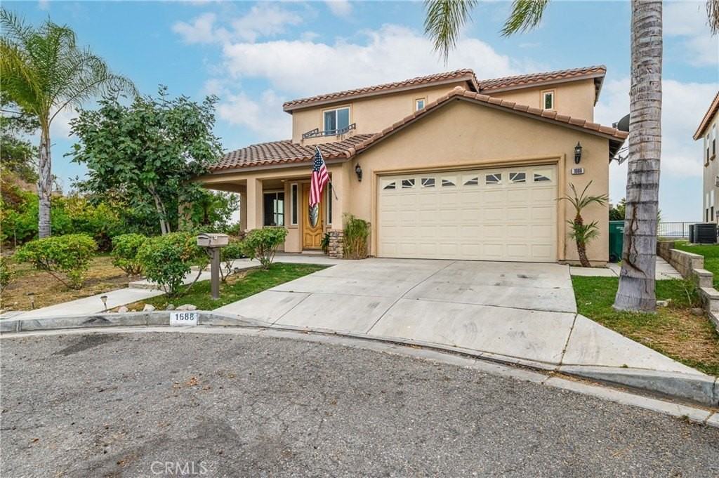 1688 Crest View Pl - Photo 2 of 50