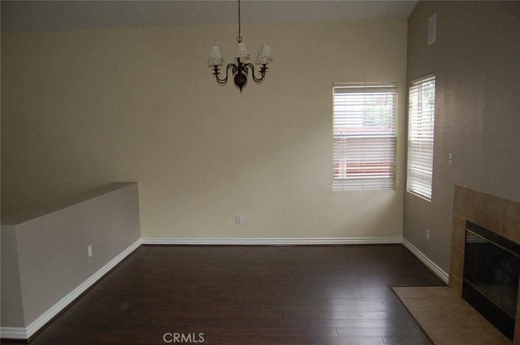 16143 Talbot Ct - Photo 4 of 23