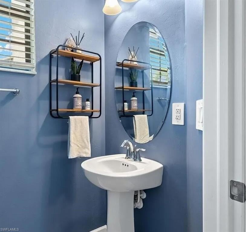 14129 Pine Lodge Ln - Photo 3 of 22