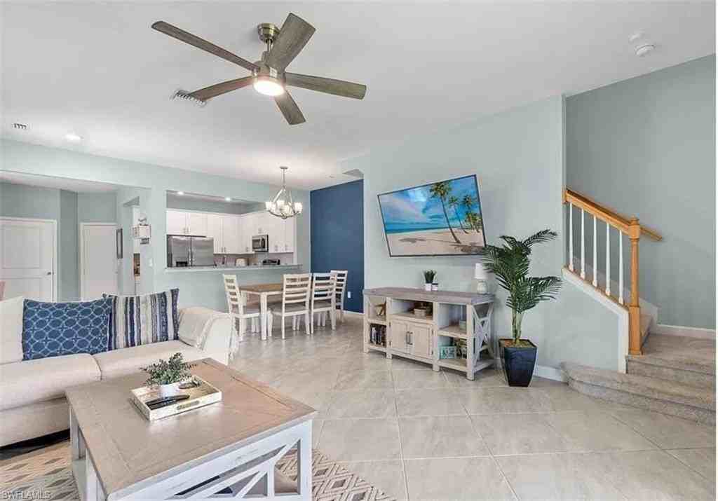 14129 Pine Lodge Ln - Photo 4 of 22