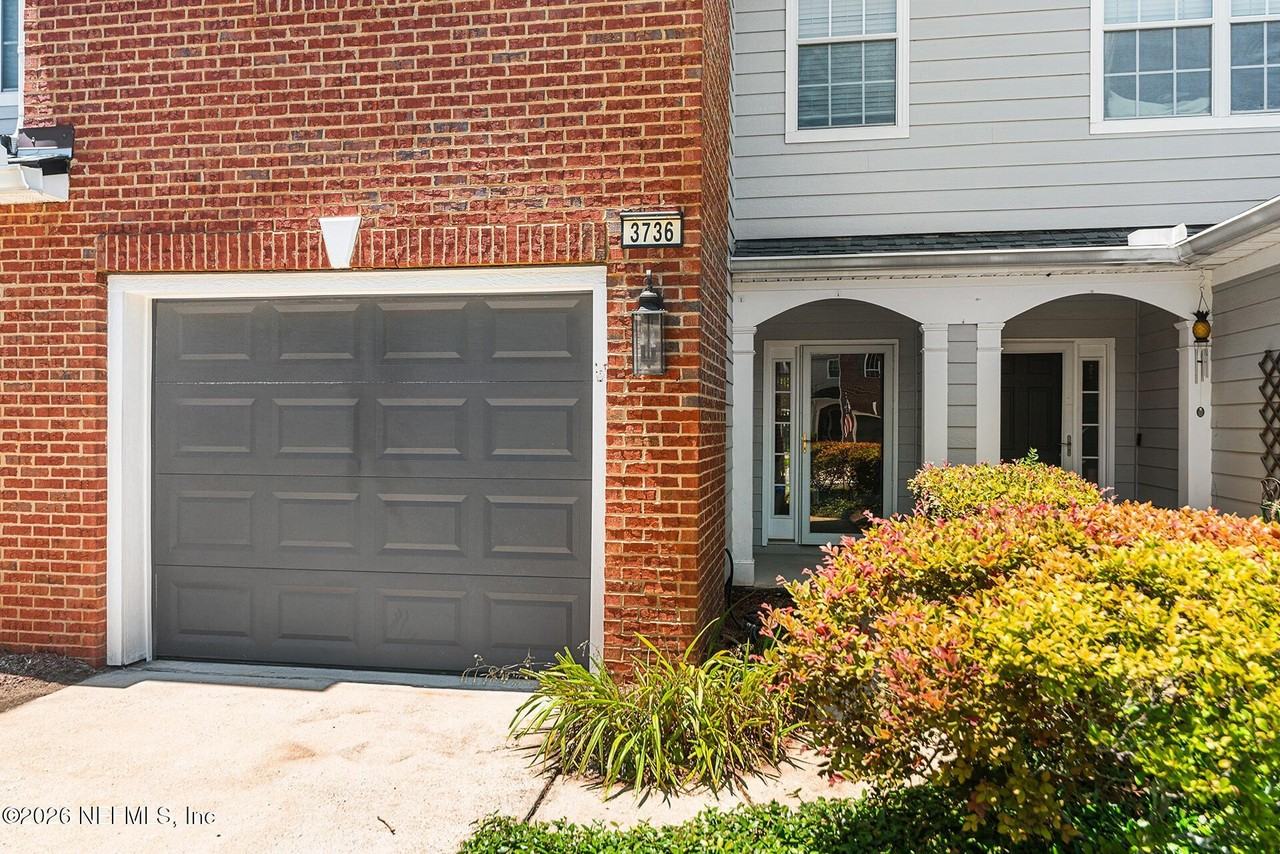 3736 Windmaker Way - Photo 4 of 37